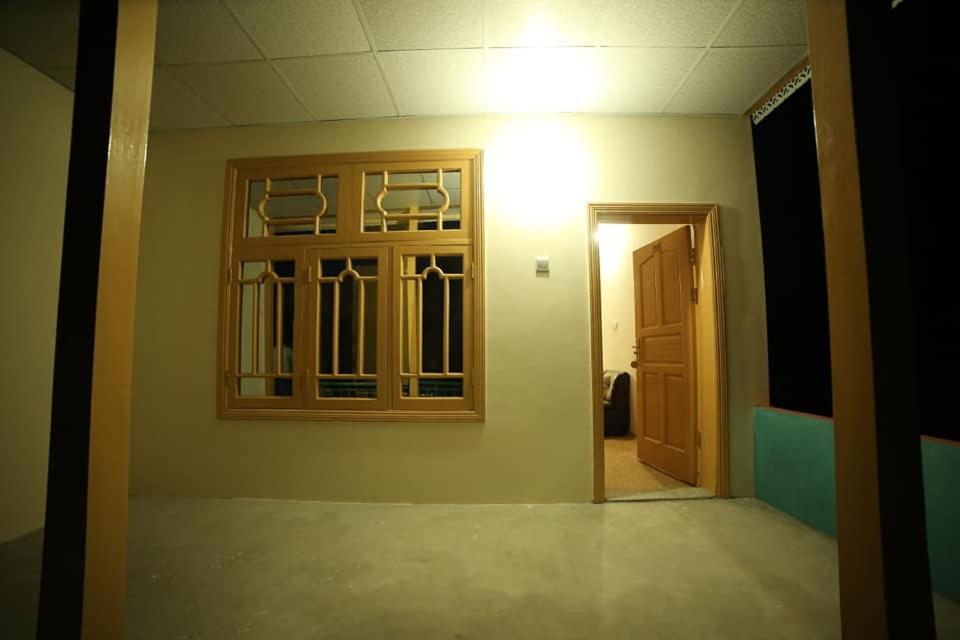 Eden Lake View Hotel Karimabad  エクステリア 写真
